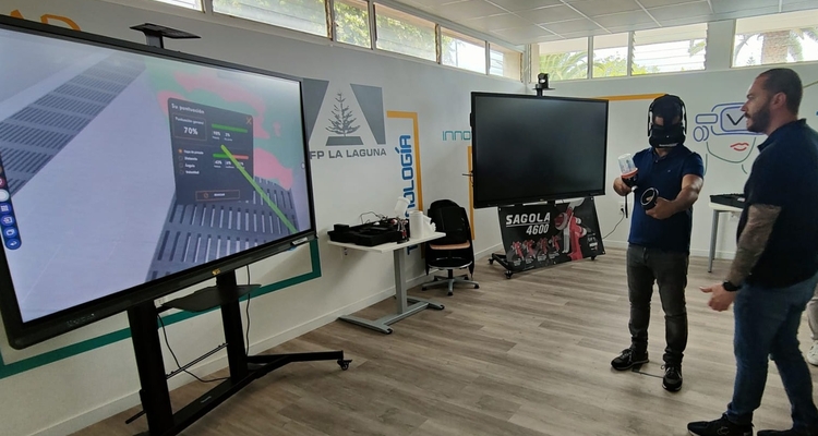Les cabines de pulvérisation virtuelles SagolaSPRAY™ stimulent la formation professionnelle dans les îles Canaries