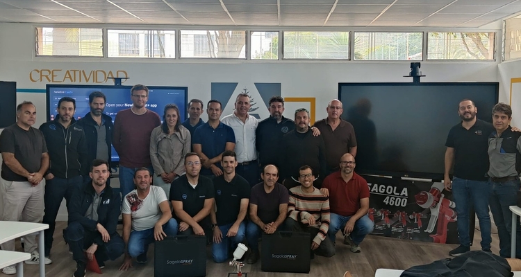Les cabines de pulvérisation virtuelles SagolaSPRAY™ stimulent la formation professionnelle dans les îles Canaries